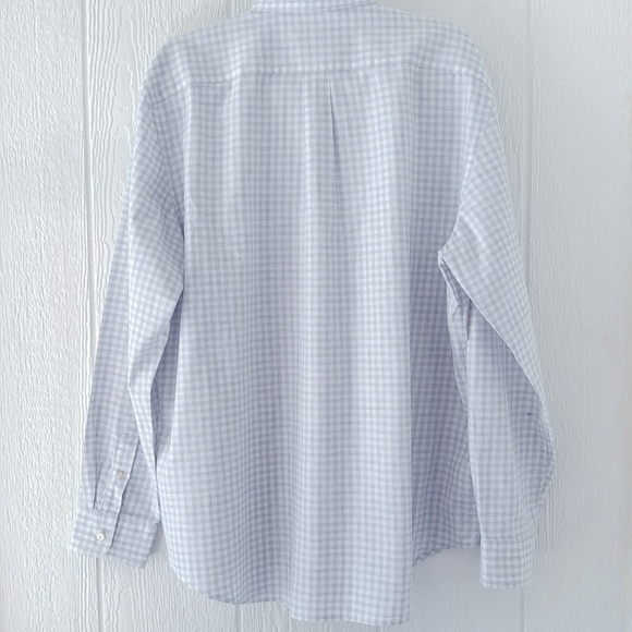 Vineyard Vines Classic Fit Tucker Shirt – White & Light Gray, Size Large - Picture 3 of 5